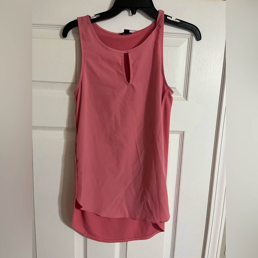 Ann Taylor Women's solid pink blouse Tank Top Sleeveless Shirt Size Small